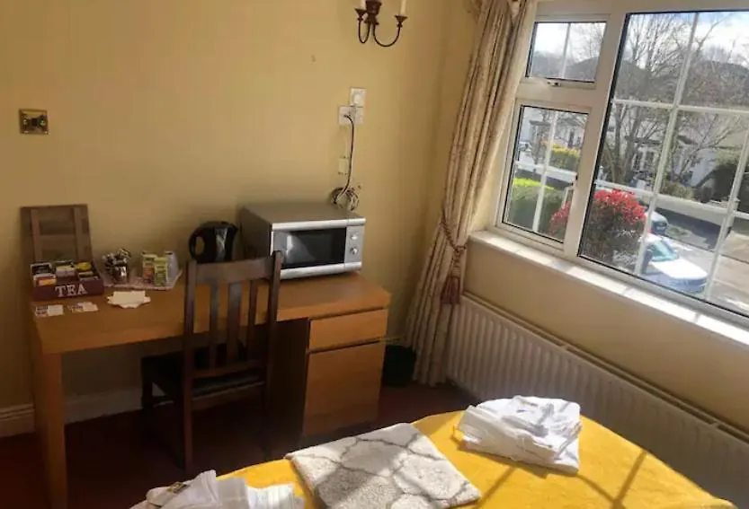 Private Comfortable Bedroom Dublin Homestay